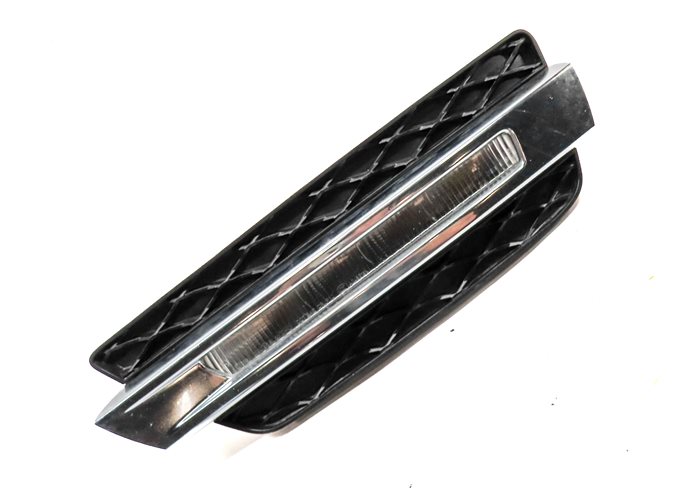 Thumbnail 4: 2013-2016 MERCEDES GL CLASS (X166) FRONT LEFT DRL DAYTIME FOGLIGHT LAMP w/ TRIM