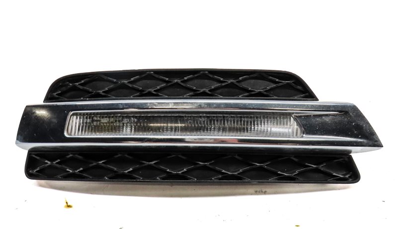 Thumbnail 5: 2013-2016 MERCEDES GL CLASS (X166) FRONT LEFT DRL DAYTIME FOGLIGHT LAMP w/ TRIM