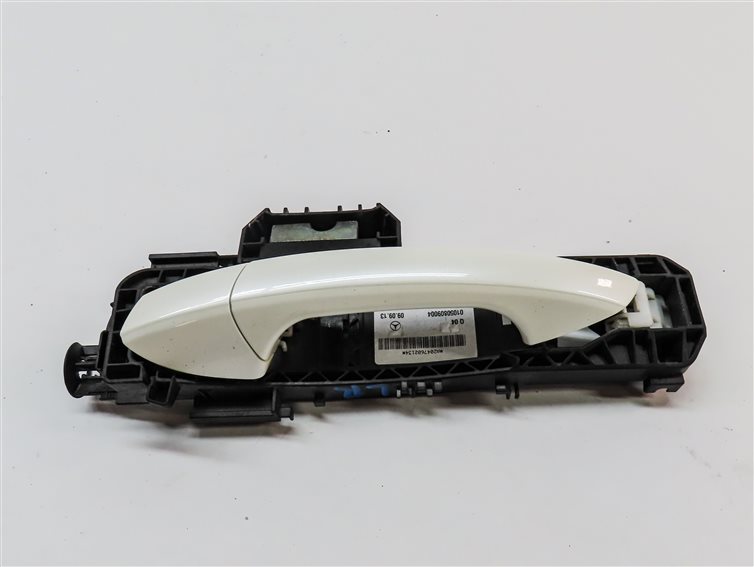 Thumbnail 4: 08-17 MERCEDES C E GL GLK ML (W204 W212 W166 X166) LEFT REAR DOOR HANDLE (White)