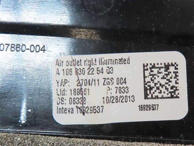 Thumbnail 7: 2014 MERCEDES GL450 (X166) FRONT RIGHT PASSENGER OUTER DASH HEATER A/C AIR VENT