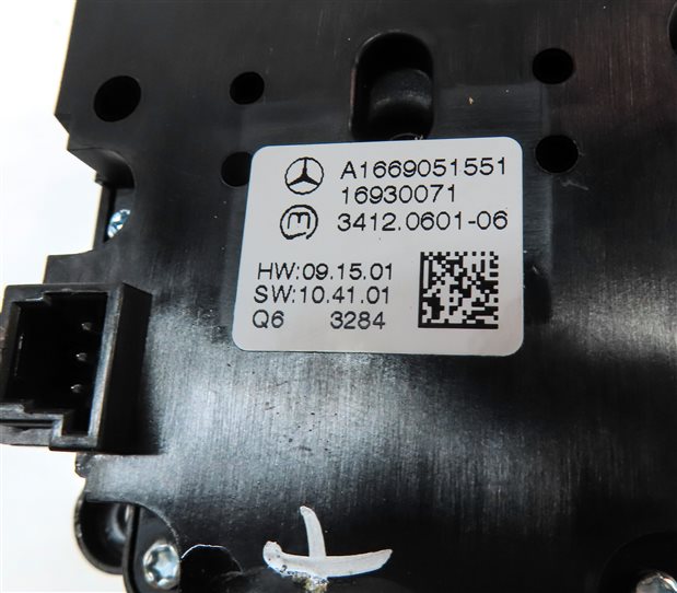 Thumbnail 6: 2014 MERCEDES GL450 (X166) FRONT CONSOLE SUSPENSION HEIGHT CONTROL SWITCH