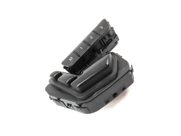 Thumbnail 3: 12-18 CLA G GL ML C117 W166 W242 W463 X166 FRONT LEFT DRIVER MEMORY SEAT SWITCH