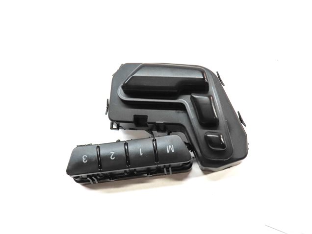 Thumbnail 4: 12-18 CLA G GL ML C117 W166 W242 W463 X166 FRONT LEFT DRIVER MEMORY SEAT SWITCH