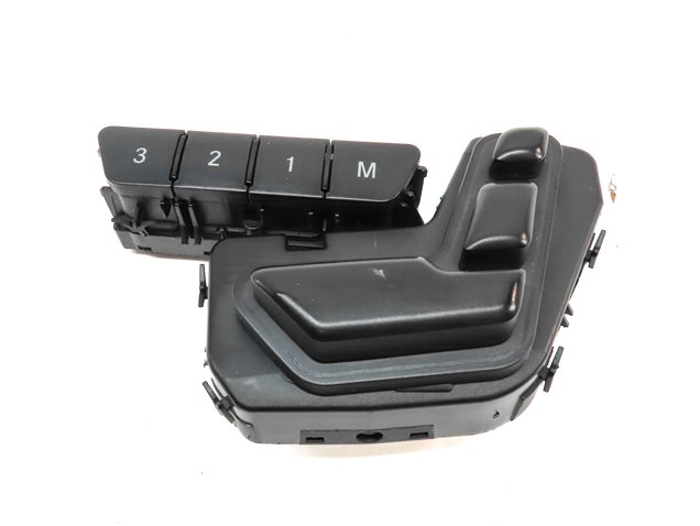 Thumbnail 2: 2014 MERCEDES GL450 (X166) FRONT RIGHT PASSENGER MEMORY SEAT ADJUSTMENT SWITCH