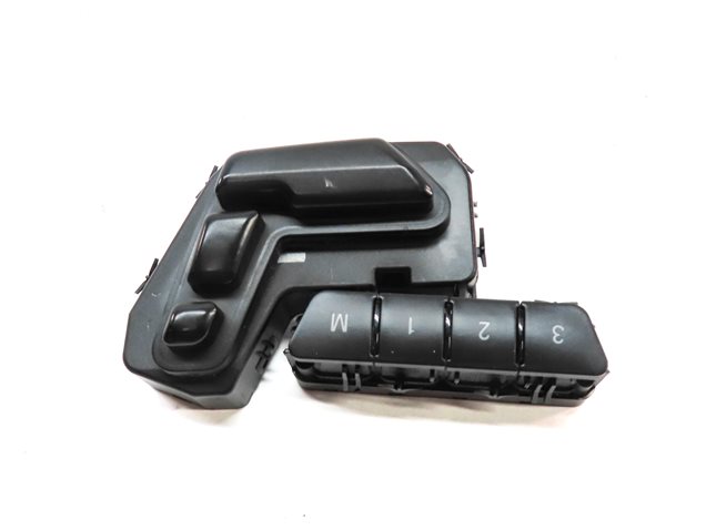 Thumbnail 4: 2014 MERCEDES GL450 (X166) FRONT RIGHT PASSENGER MEMORY SEAT ADJUSTMENT SWITCH