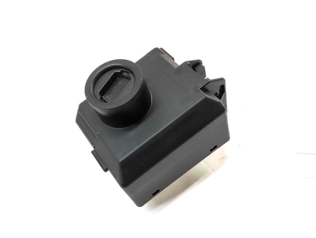 Thumbnail 3: 2014 MERCEDES GL ML CLASS (W166 X166) FRONT DASH IGNITION SWITCH KEY MODULE