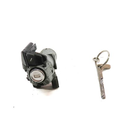 Thumbnail 2: 2014 MERCEDES GL450 (X166) FRONT LEFT DRIVER DOOR HANDLE LOCK CYLINDER w/ KEY