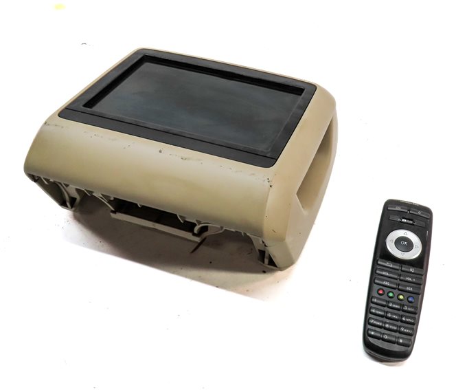 Thumbnail 2: 11-19 MERCEDES E GL ML S CLASS REAR DVD HEADREST SCREEN w/ REMOTE (Beige)