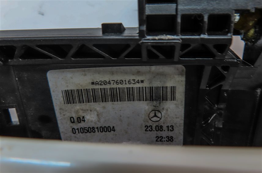 Thumbnail 6: 08-17 MERCEDES C E GL ML (W204 W212 W166 X166) REAR RIGHT DOOR HANDLE (White)