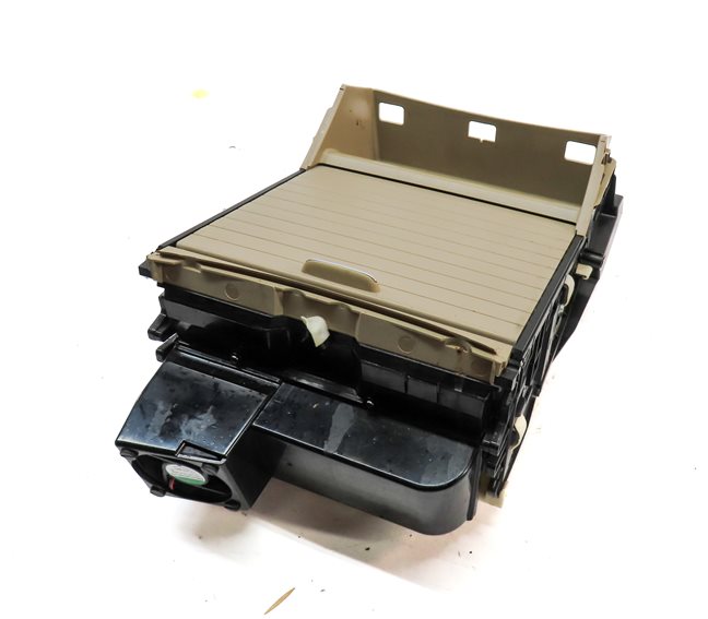 2014 MERCEDES GL450 (X166) FRONT CENTER CONSOLE HEATED COOLED CUP HOLDER (Beige)