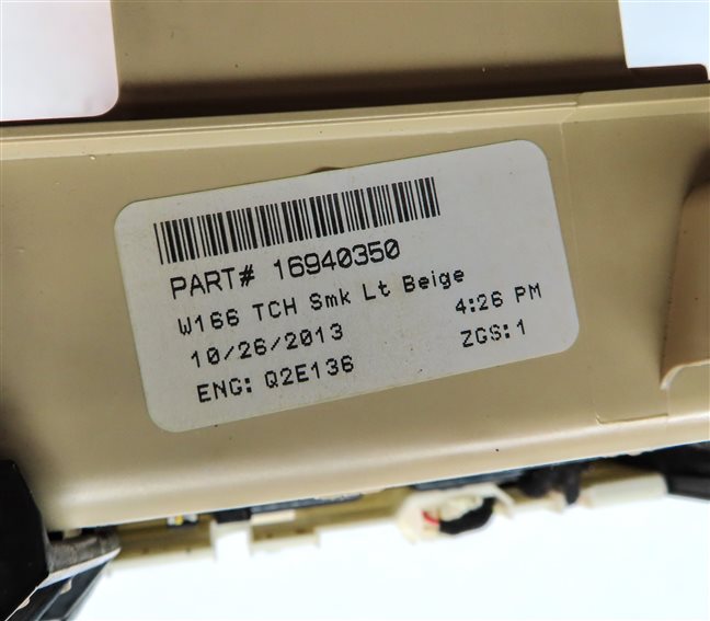 Thumbnail 7: 2014 MERCEDES GL450 (X166) FRONT CENTER CONSOLE HEATED COOLED CUP HOLDER (Beige)