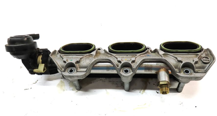 Thumbnail 5: 12-17 AUDI A6 A7 Q5 S5 SQ5 (C7 4G8 B8 8T 8R) RIGHT INTAKE MANIFOLD DIFFUSER RAIL