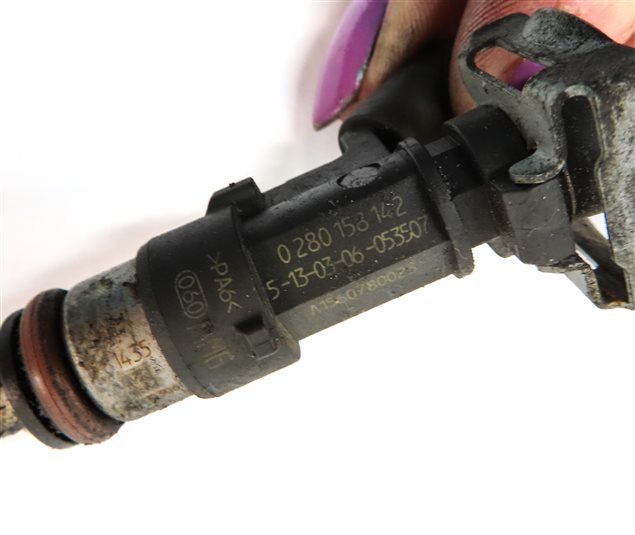 Thumbnail 5: 07-15 MERCEDES C63 CL63 E63 ML63 S63 SL63 CLK63 CLS63 R63 AMG FUEL INJECTOR SET