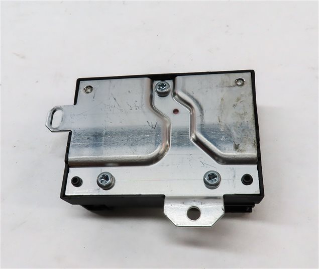 Thumbnail 5: 2007 MERCEDES CLS63 AMG (W219) FUEL PUMP CONTROL MODULE