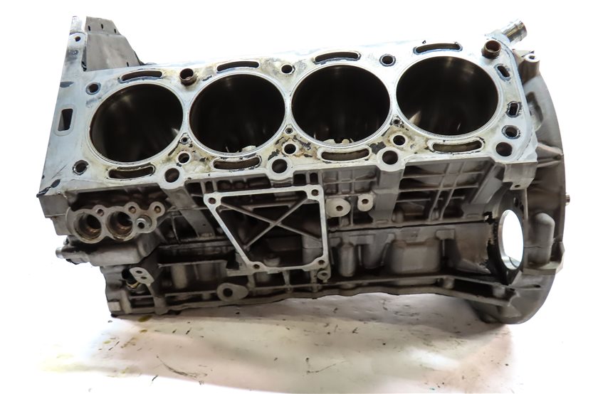 Thumbnail 5: 07-11 MERCEDES BENZ C63 E63 CLK63 CLS63 AMG 6.3L M156 V8 ENGINE CYLINDER BLOCK