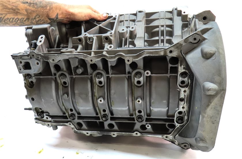 Thumbnail 8: 07-11 MERCEDES BENZ C63 E63 CLK63 CLS63 AMG 6.3L M156 V8 ENGINE CYLINDER BLOCK