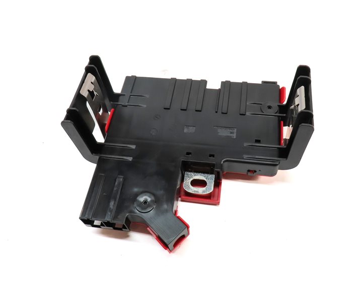 Thumbnail 6: 2012 BMW X3 (F25) 3.0L (N55) ENGINE POSITIVE BATTERY TERMINAL PLATE
