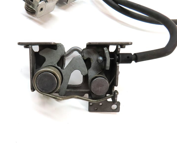 Thumbnail 7: 2012 BMW X3 (F25) FRONT HOOD LID BONNET LOCK LATCH CABLE SET