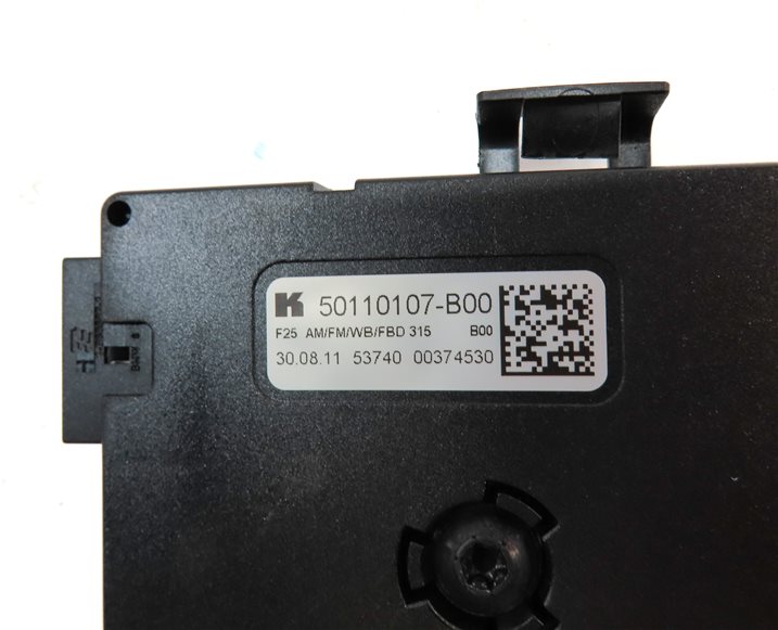 Thumbnail 5: 2012 BMW X3 (F25) RADIO STEREO AUDIO ANTENN AMPLIFIER DIVERSITY MODULE