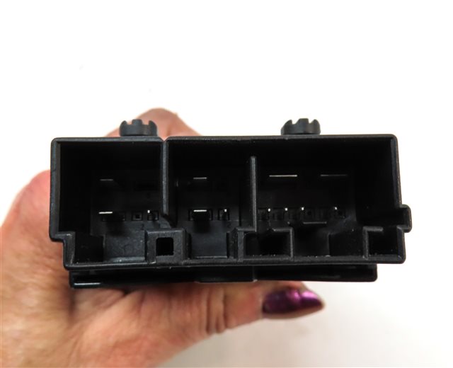 Thumbnail 5: 10-19 328i 330i 335i 530i 535i 550i 740i 750i 760i REAR HEATED SEAT MODULE