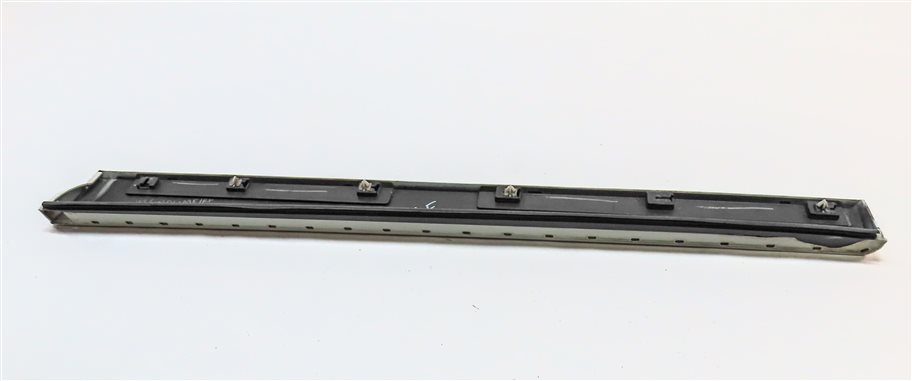 Thumbnail 6: 11-18 BMW X3 X4 F25 F26 FRONT LEFT LOWER DOOR MOULDING TRIM (w/ M PKG) (White)