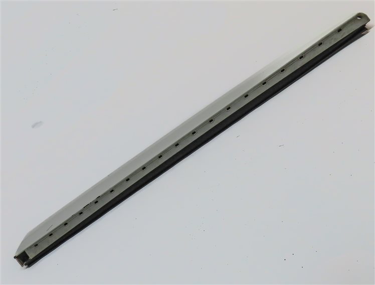 Thumbnail 4: 11-18 BMW X3 X4 F25 F26 FRONT RIGHT LOWER DOOR MOULDING TRIM (w/ M PKG) (White)