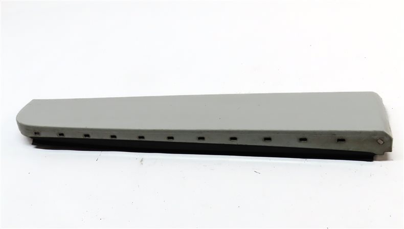 Thumbnail 2: 11-18 BMW X3 X4 (F25 F26) REAR RIGHT LOWER DOOR MOULDING TRIM (w/ M PKG) (White)