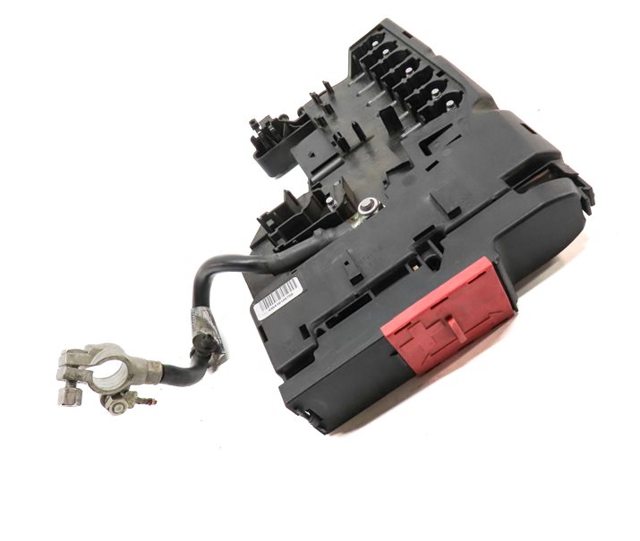 Thumbnail 3: 2013 MERCEDES C250 (W204) 1.8L (271.80) ENGINE POSITIVE POWER DISTRIBUTION BOX