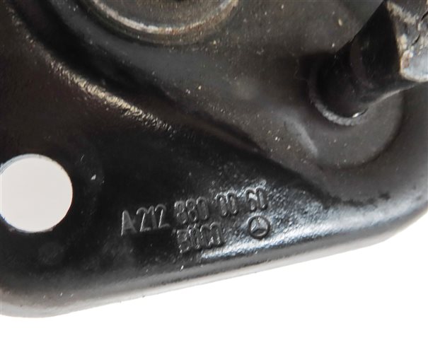 Thumbnail 10: 2013 MERCEDES C250 (W204) FRONT HOOD BONNET LID SAFETY CATCH HOOK LATCH SET/3