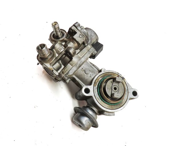 Thumbnail 3: 12-15 MERCEDES C250 SLK250 (R172 W204) 1.8L TURBO ENGINE HIGH PRESSURE FUEL PUMP