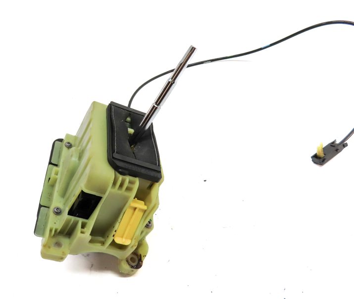 Thumbnail 5: 2013 MERCEDES C250 (W204) 1.8L (271.80) AUTOMATIC TRANSMISSION GEAR SHIFTER BOX