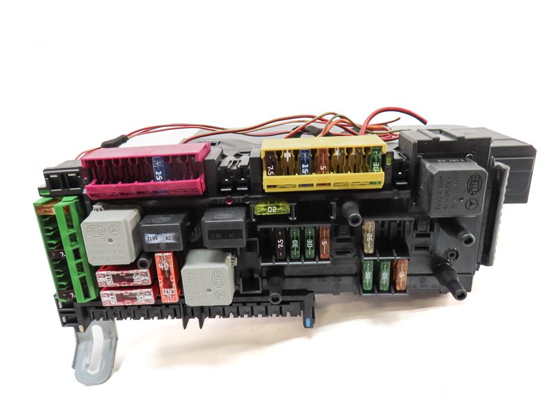 Thumbnail 2: 11-15 MERCEDES C250 C300 C350 (W204) REAR SIGNAL ACQUISITION CONTROL MODULE SAM