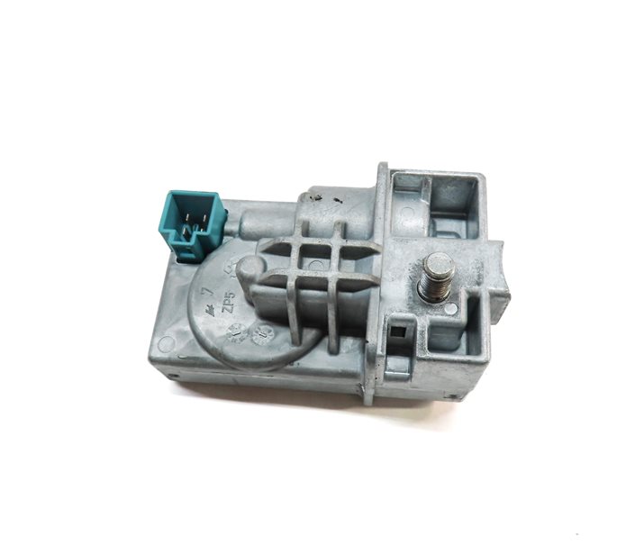 Thumbnail 2: 2013 MERCEDES C250 (W204) FRONT LEFT DRIVER STEERING COLUMN LOCK CONTROL MODULE