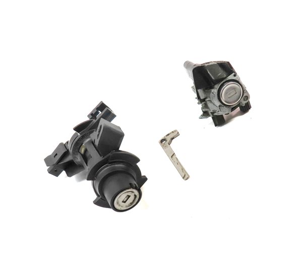Thumbnail 3: 13 MERCEDES C250 W204 LEFT DRIVER DOOR HANDLE REAR TRUNK LOCK CYLINDER KEY SET/2