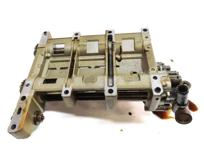 Thumbnail 7: 13 MERCEDES C250 (W204) 1.8L (271.80) ENGINE MOTOR OIL FLUID PUMP w/PICK UP TUBE