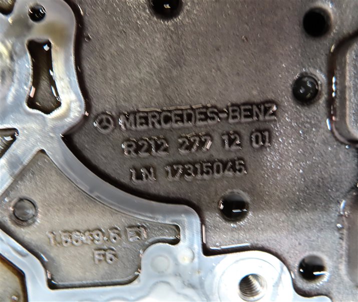 Thumbnail 8: 12-15 MERCEDES C250 C350 SLK250 SLK350 (W204) TRANSMISSION VALVE BODY BLOCK