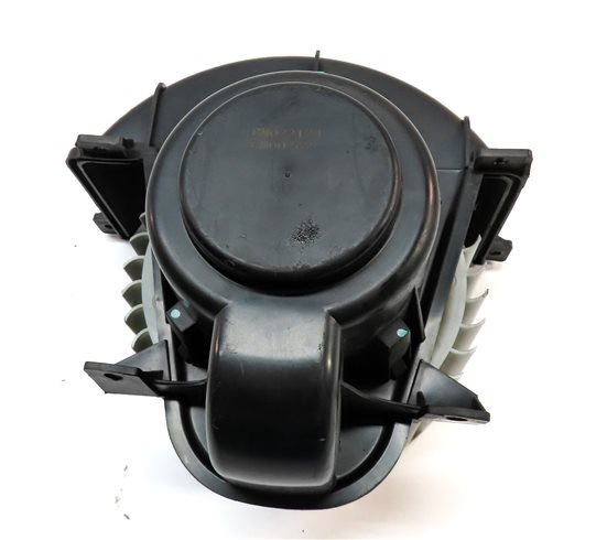 Thumbnail 6: 2011-2015 AUDI Q7 (4L) FRONT HVAC HEATER A/C BLOWER FAN MOTOR