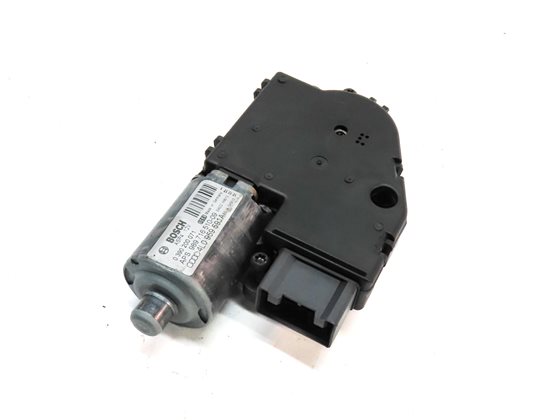 Thumbnail 1: 17-22 VW JETTA AUDI A5 Q7 RS5 S5 Q7 (F5 4M) SUNROOF MOTOR SUN ROOF WINDOW MOTOR