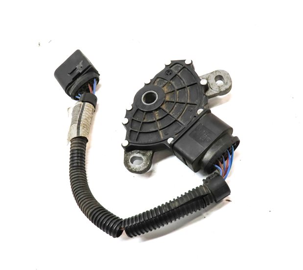 Thumbnail 2: 2013 AUDI Q7 (4L) 3.0L SUPER (CTWB) AUTOMATIC TRANSMISSION NEUTRAL SAFETY SWITCH