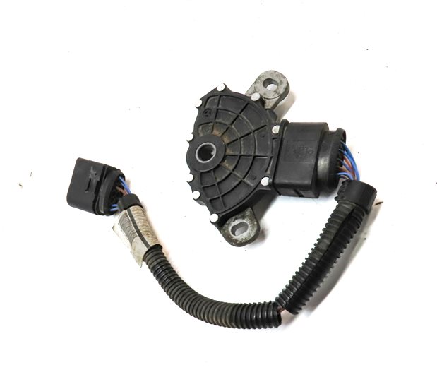 Thumbnail 3: 2013 AUDI Q7 (4L) 3.0L SUPER (CTWB) AUTOMATIC TRANSMISSION NEUTRAL SAFETY SWITCH