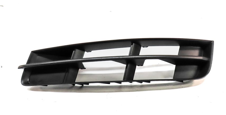 Thumbnail 2: 2013 AUDI Q7 (4L) FRONT LEFT DRIVER LOWER BUMPER VENT GRILLE TRIM END