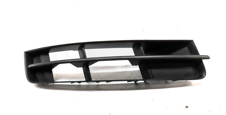 Thumbnail 2: 2013 AUDI Q7 (4L) FRONT RIGHT PASSENGER LOWER BUMPER VENT GRILLE TRIM END
