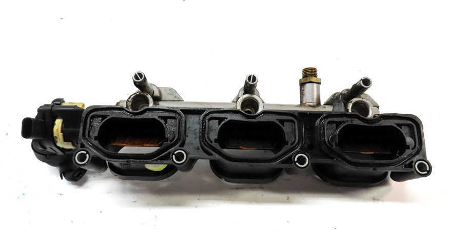 Thumbnail 5: 12-17 AUDI A6 A7 Q5 S5 SQ5 (C7 4G8 B8 8T 8R) RIGHT INTAKE MANIFOLD DIFFUSER RAIL