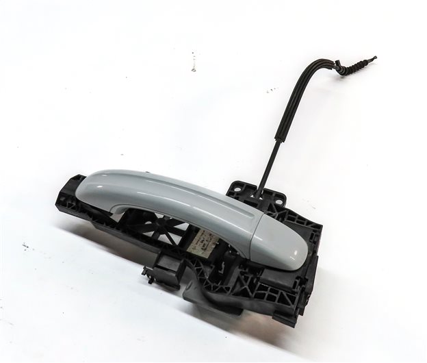 07-15 AUDI Q7 (4L) RIGHT FRONT PASSENGER KEYLESS EXTERIOR DOOR HANDLE (White)