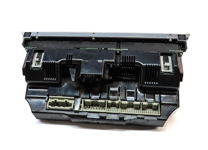 Thumbnail 5: 2013-2015 AUDI Q7 (4L) HEATER AC TEMPERATURE CLIMATE CONTROL PANEL (HEATED SEAT)