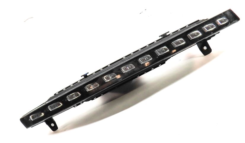 Thumbnail 4: 2010-2015 AUDI Q7 (4L) FRONT RIGHT PASSENGER TURN SIGNAL MARKER LIGHT LAMP (LED)