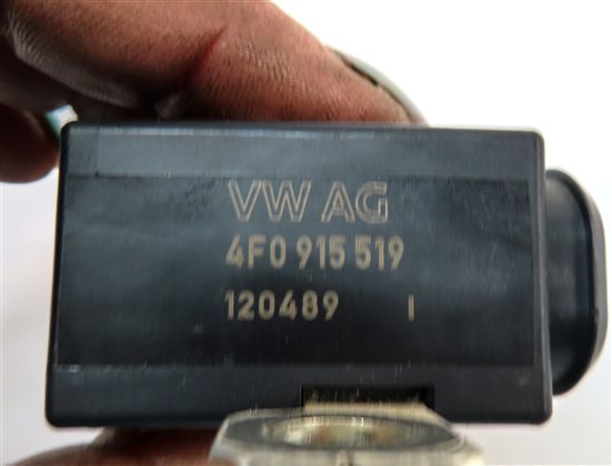 Thumbnail 5: 2013 AUDI Q7 (4L) 3.0L SUPER (CTWB) ENGINE BATTERY OVERLOAD PROTECTION SWITCH