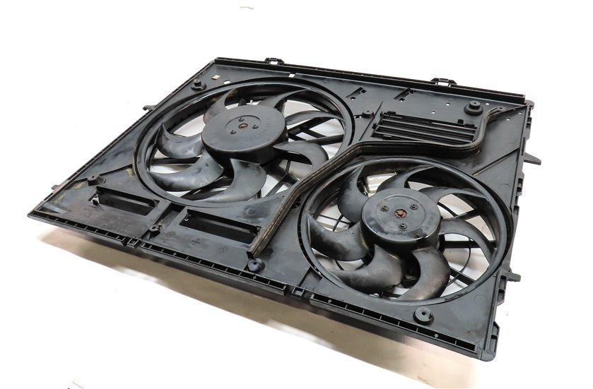 11-15 AUDI Q7 (4L) 3.0L ENGINE RADIATOR COOLING FAN (FOR MODELS w/ HITCH OPTION)