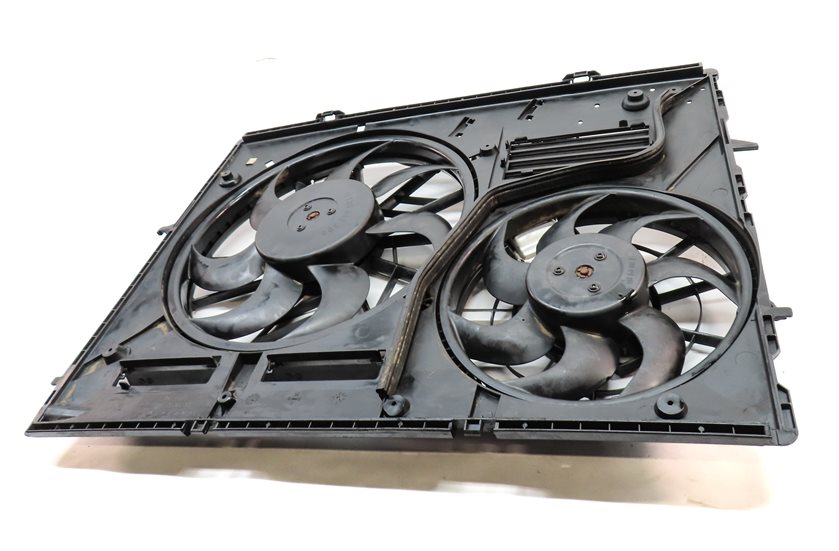 Thumbnail 2: 11-15 AUDI Q7 (4L) 3.0L ENGINE RADIATOR COOLING FAN (FOR MODELS w/ HITCH OPTION)