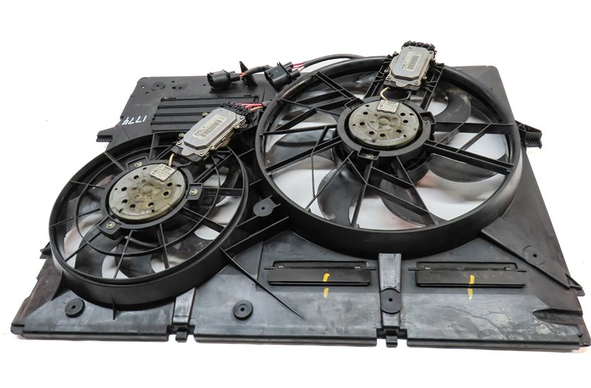 Thumbnail 5: 11-15 AUDI Q7 (4L) 3.0L ENGINE RADIATOR COOLING FAN (FOR MODELS w/ HITCH OPTION)